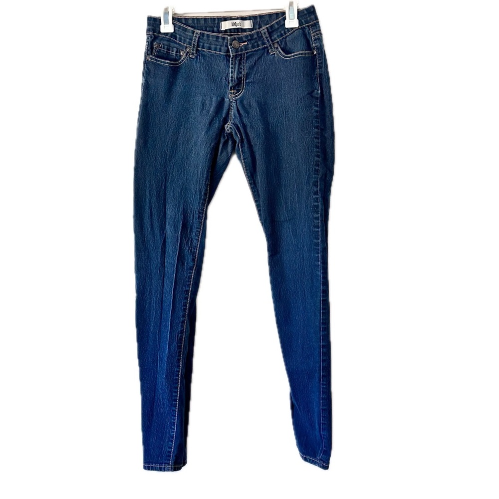 Klique B Low Rise Stretch Whiskering Fading Size 9 Regular Blue Skinny Jeans